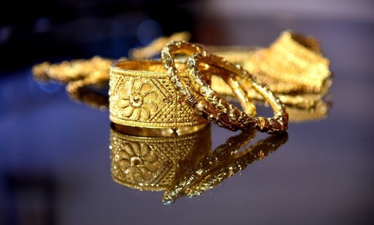 How to Clean Gold Jewelry | Gold and Bags Pawn Shop